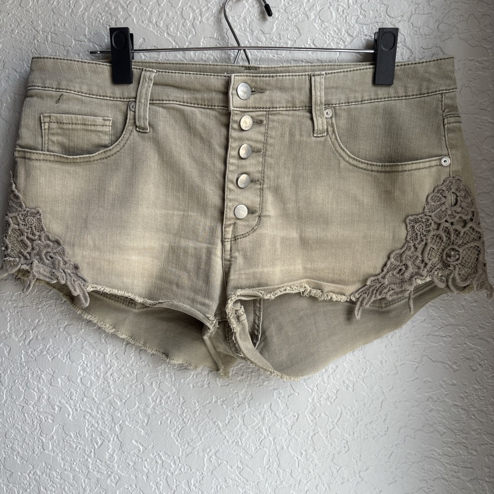 Mossimo Womens 14/32 Shorts Y2K Olive Green Lace Crochet Boho Button Fly Stretch